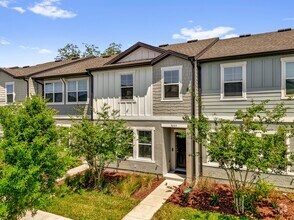 Building Photo - 3039 Springwell Lp
