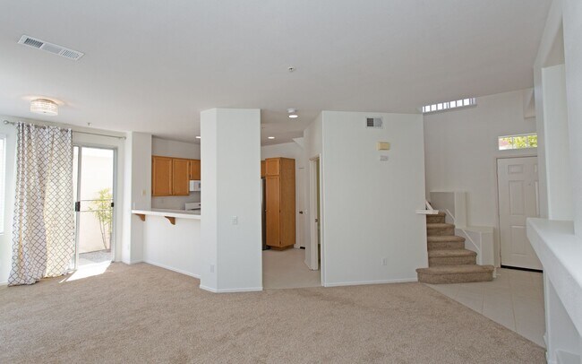 Foto del edificio - Spacious Home within the Legends Community...