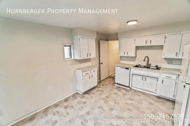 Foto del edificio - 2125 W Grace Ave