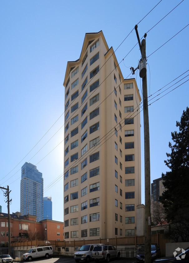Building Photo - Barclay Viking Apartments