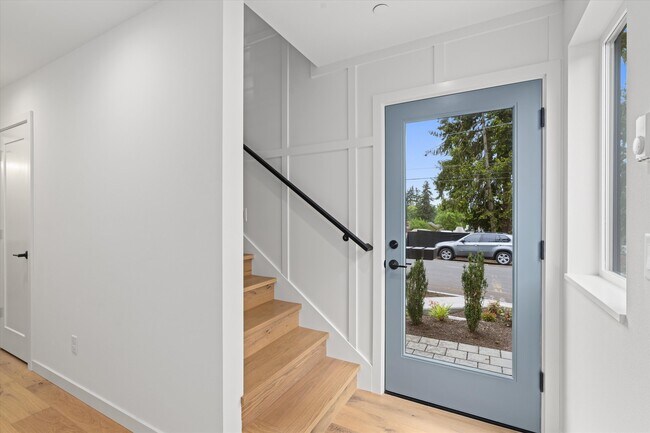 Entry - 2151 N 147th St