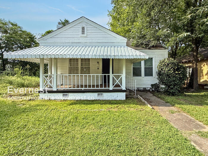 Foto principal - 3912 39th Ave N