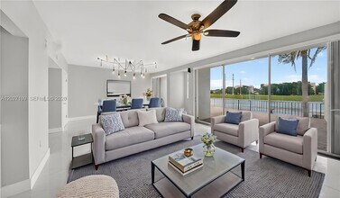 Building Photo - 9179 Fontainebleau Blvd