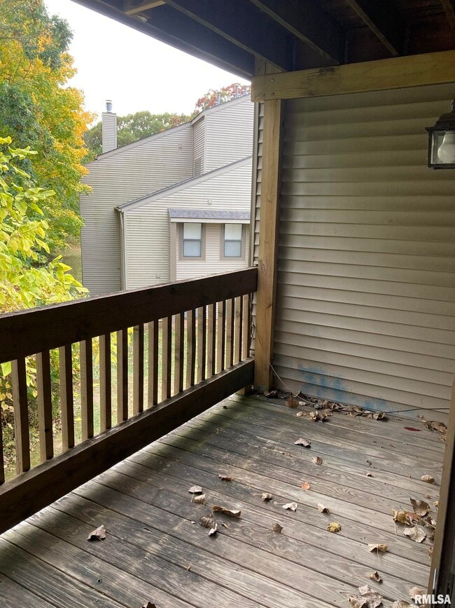 Building Photo - 2708 W Willowlake Dr