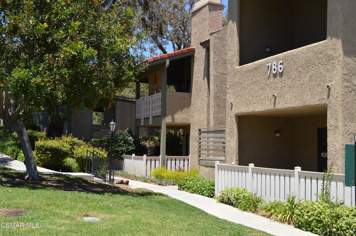 Foto principal - 786 Birchpark Cir