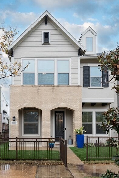 Building Photo - 1115 Manacor Ln