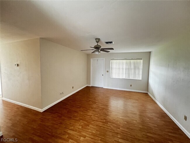 Foto del edificio - 1102 SE 16th St