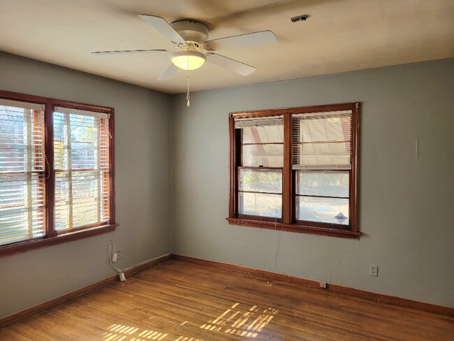 Foto del edificio - 1443 N Erie St