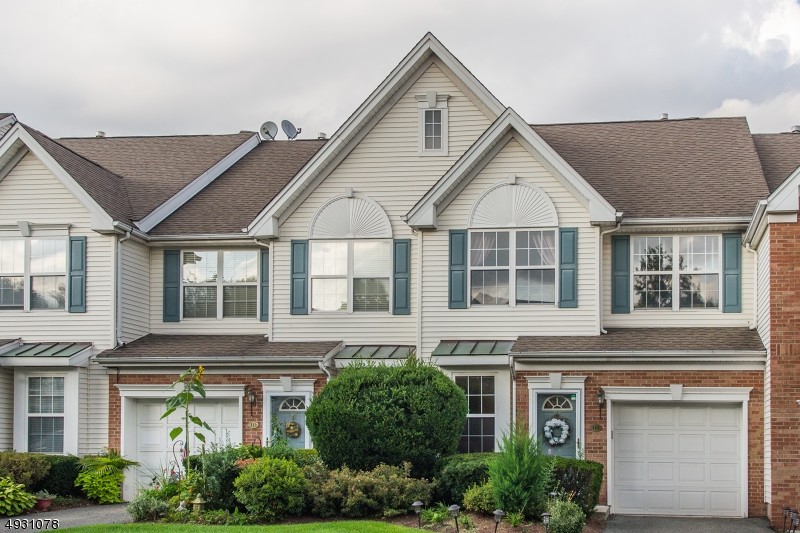 Foto principal - 114 Cambridge Dr