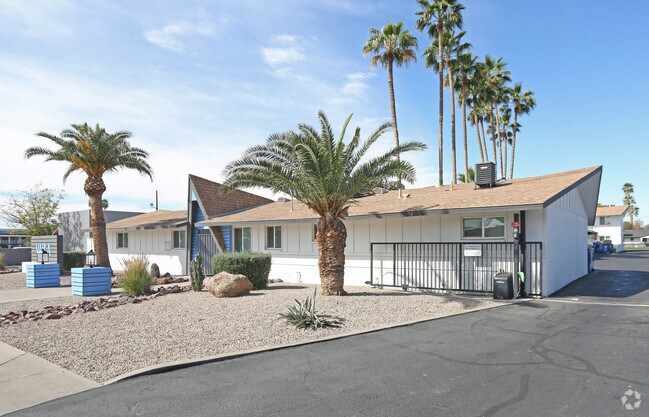 Vara Apartments Phoenix Az Exterior