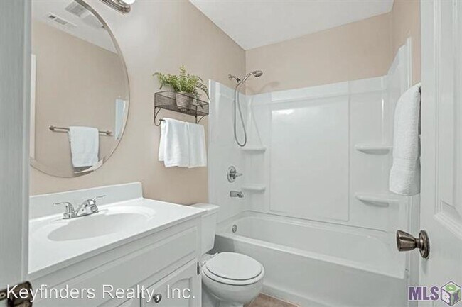 Foto del edificio - 3 br, 2 bath House - 745 Stoney Creek Ave.,