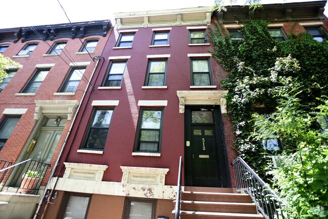 Foto del edificio - 512 Clinton St