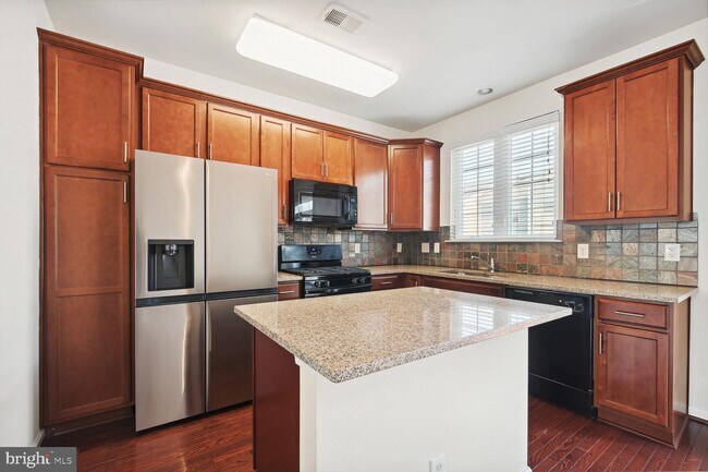 Building Photo - 42708 Redpath Terrace