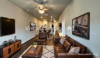 Building Photo - 2114 N Avenue L