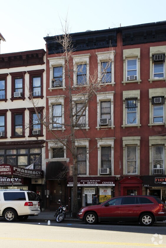 Foto del edificio - 208 E 116th St