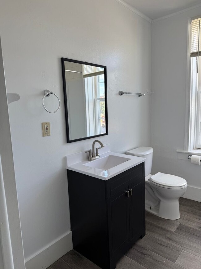 Foto del edificio - 202 S Madison St