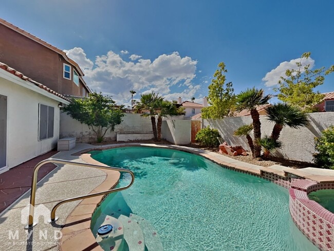 Building Photo - 9054 Claretta Dr