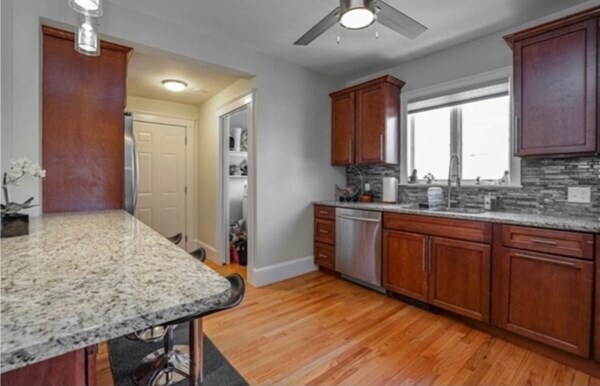 Foto del edificio - 216 Willow St