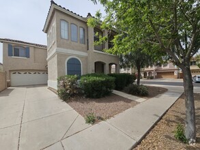 Building Photo - 3631 E Warbler Rd