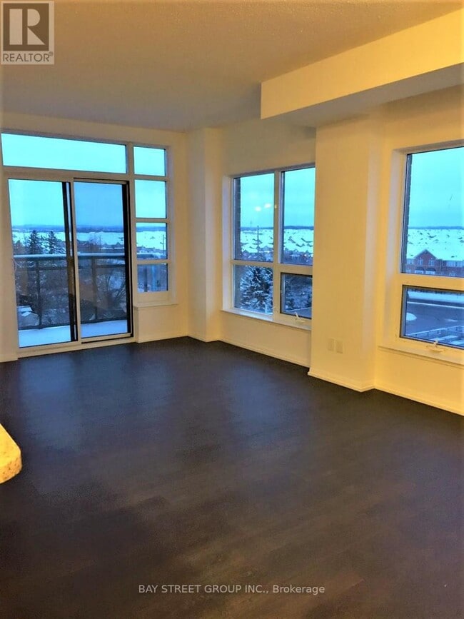Building Photo - 540-540 Bur Oak Ave