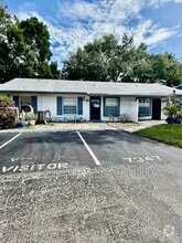 Building Photo - 7347 Parkside Villas Dr N