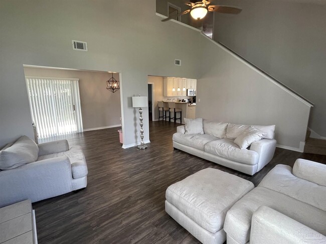 Building Photo - 5310 Soto Grande Dr