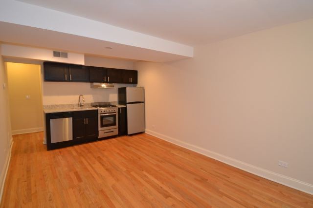 Foto del edificio - 4036.5 N Ashland Ave
