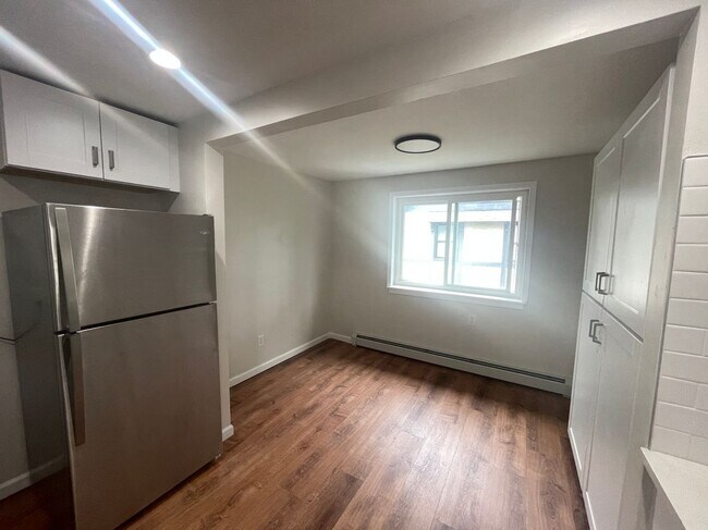 Foto del edificio - 1354 Amherst St
