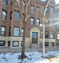 Building Photo - 4053 S Calumet Ave