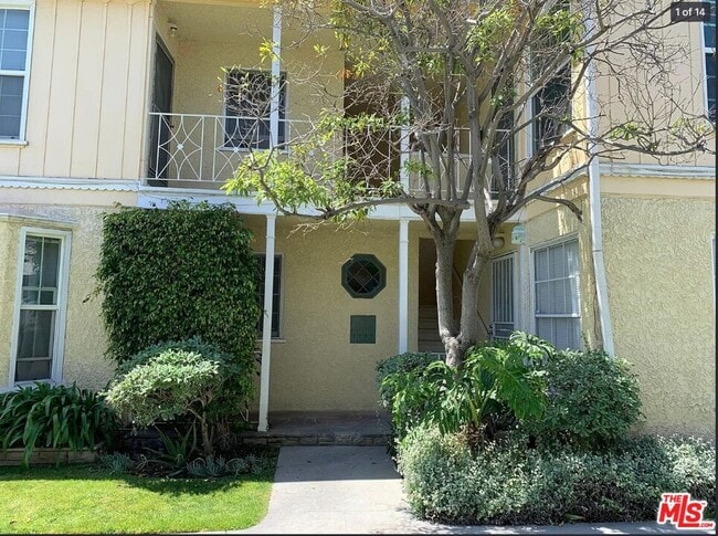 Foto del edificio - 5913 Overhill Dr