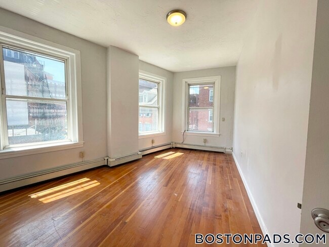 Building Photo - 259 North St
