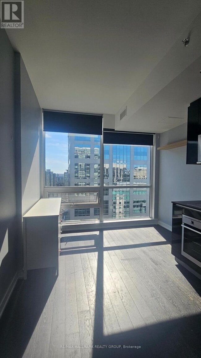 Building Photo - 199 Slater St.