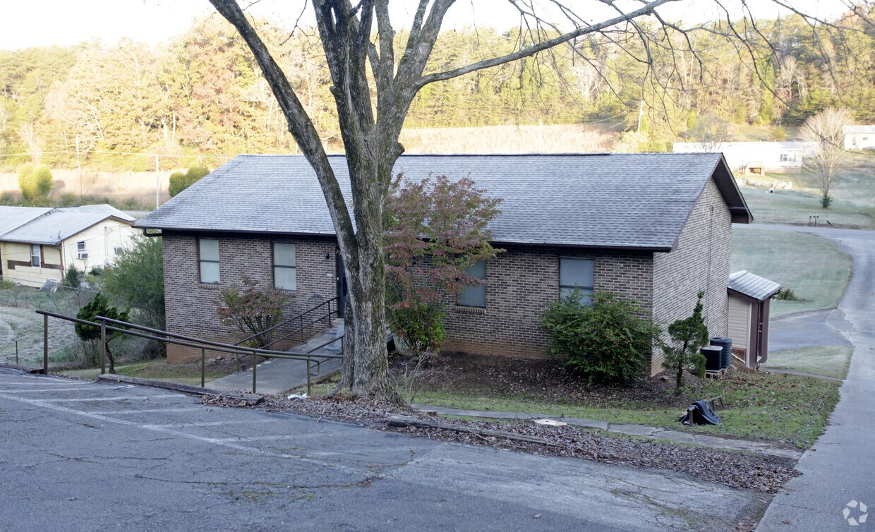 Foto del edificio - 814 Deaderick Rd