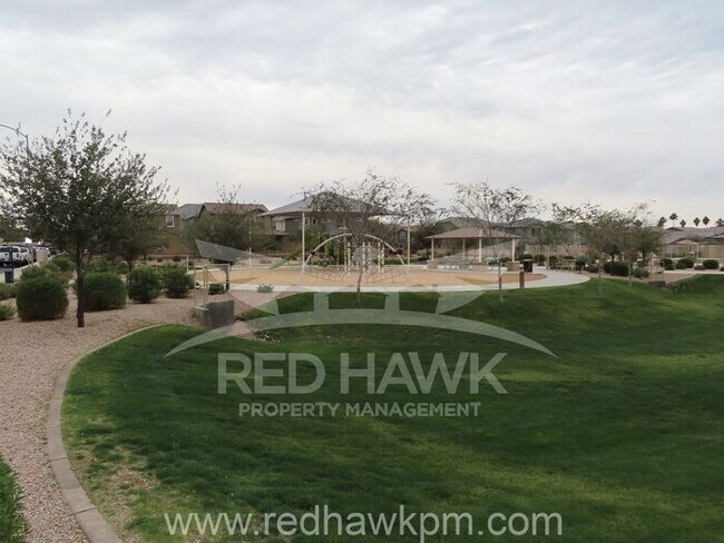 Foto del edificio - Charming Two Bedroom, Two Bathroom Mesa Re...