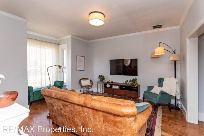 Building Photo - 3 br, 2 bath House - 1812 W. Pikes Peak Av...