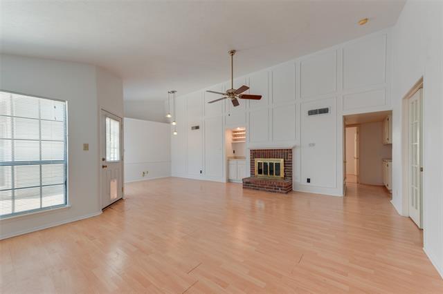 Building Photo - 1509 Livingston Dr