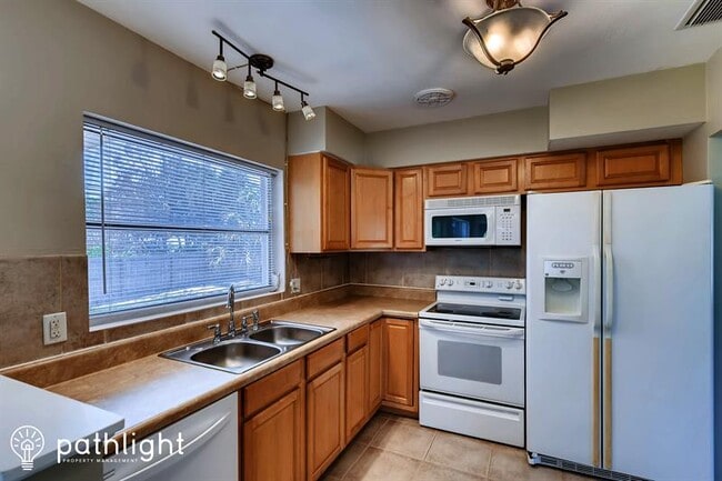 Building Photo - 1369 Windsor Drive