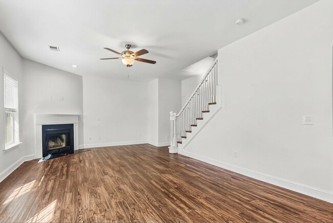 Foto del edificio - 1008 Magnolia Ln