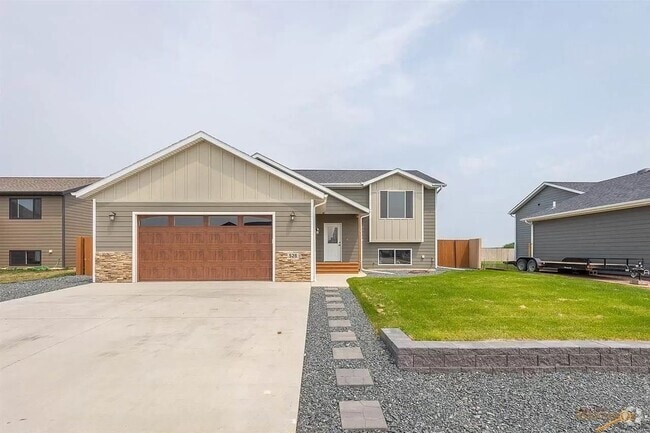 Building Photo - 528 Bull Run Dr