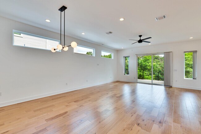 Building Photo - 5816 Harold Ct