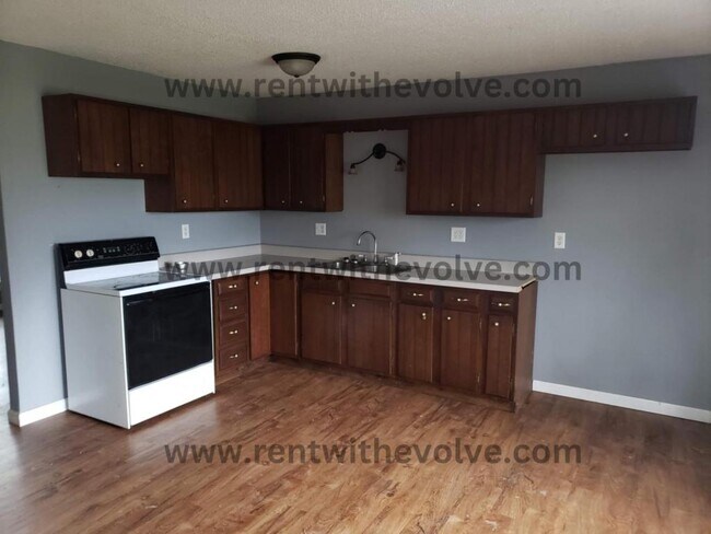 Foto del edificio - 506 Layne Dr