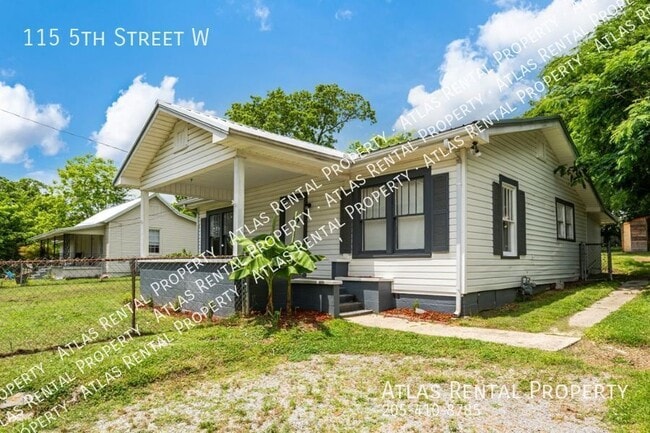 Building Photo - 115 5th St W