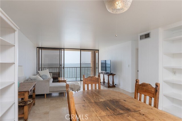 Foto del edificio - 1750 E Ocean Blvd