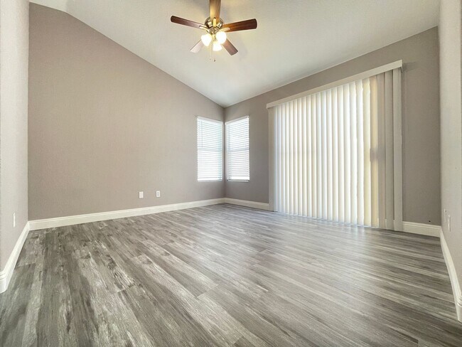 Building Photo - Great 3 bedroom single story home in North...