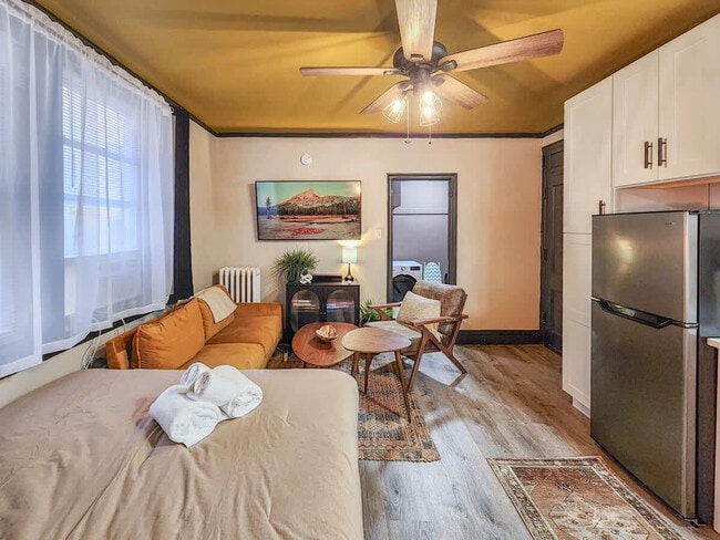 Foto del edificio - 2115 N Sedgwick St