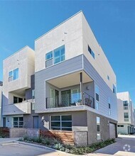 Building Photo - 1526 Sullivan Ave
