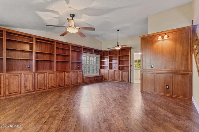 Foto del edificio - 1131 N York Cir