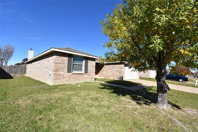Building Photo - 309 Daisy Ln