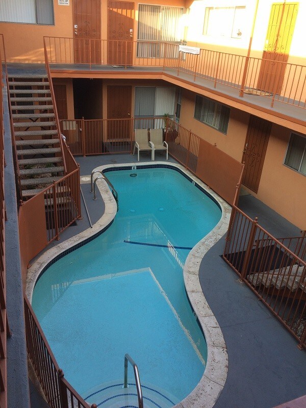Foto principal - 815 E Maple St
