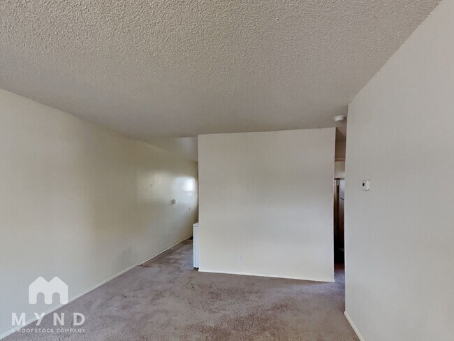 Foto del edificio - 229 Claremont St
